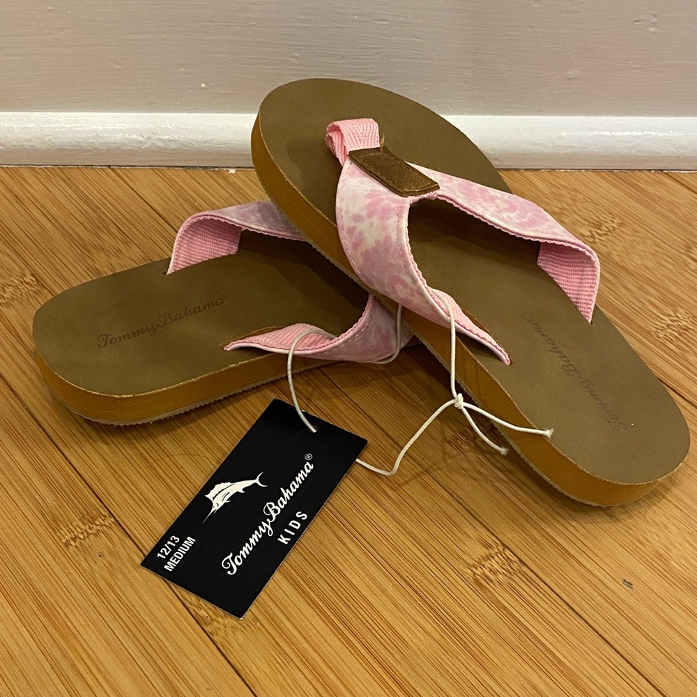 Tommy Bahama Pink and Brown girls flip flops